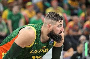 高效替補！瓦蘭丘納斯9分鐘5中4貢獻9分 正負值+3