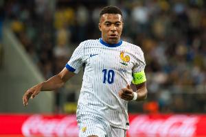 姆巴佩：拜仁、多特、萊比錫都曾有意簽下我 拜仁會(huì)贏得德甲冠軍