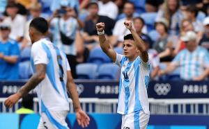 TyC：阿爾馬達原本有望首發(fā)對陣厄瓜多爾，但球員受傷出戰(zhàn)存疑