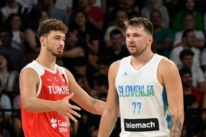 盧卡申京的慢步，哈登保羅的擋拆，克雷歐文的速射