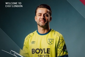 回歸！官方：西漢姆與40歲門將法比安斯基簽下至本賽季結(jié)束的合同