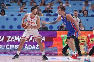 申京：對陣塞爾維亞那場是最難的 為他們遭遇傷病出局感到遺憾