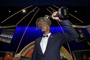 霍華德：我可能進不了75大 但我現(xiàn)在是名人堂成員