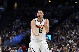 新規(guī)約老師第一個贊同！上賽季超遠(yuǎn)壓哨出手TOP10：約老師斷檔第1