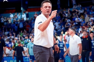 斯洛文尼亞主帥：我們在這場比賽中不被尊重 為球員們感到驕傲