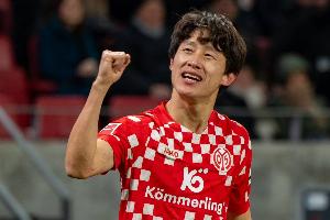 美因茨官方：李在城右大腿肌肉受傷，傷缺時間取決于恢復情況