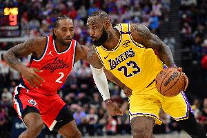 舊事重提！萊昂納德舅舅及其團(tuán)隊(duì)曾向猛龍和湖人索要不正當(dāng)利益