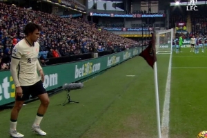 即將客戰(zhàn)伯恩利！利物浦回顧法比尼奧21-22賽季制勝進球