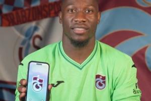 奧納納官宣視頻：將手機(jī)壁紙更換，背景音樂是魔性的奧納納納~