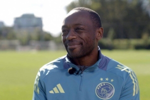 太陽(yáng)報(bào)：前曼城球員、現(xiàn)阿賈克斯青訓(xùn)教練穆桑帕涉嫌稅務(wù)欺詐被捕