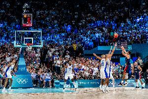 戈貝爾談庫里奧運金牌戰(zhàn)表現(xiàn)：親歷這樣的傳奇時刻是一種榮幸