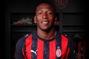 跟隊(duì)記者：埃斯圖皮尼安的身體狀況良好，明天重新參與米蘭合練