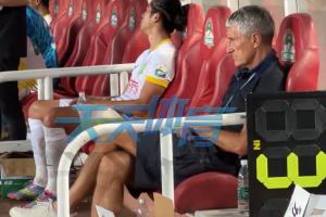 0-6泰山+0-2河南！國安主帥塞蒂恩賽后“石化” 久坐在替補(bǔ)席不動(dòng)