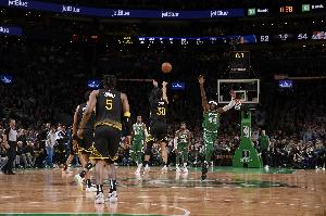 新賽季新規(guī)節(jié)末超遠(yuǎn)壓哨不計(jì)入個(gè)人投籃！對(duì)誰(shuí)最有利對(duì)誰(shuí)最不利？