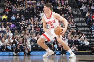 斯通：我們一致認(rèn)為謝潑德很有天賦 只是需要將天賦轉(zhuǎn)化到比賽中