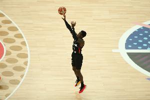 小瓦格納：施羅德在關(guān)鍵時(shí)刻保持了冷靜 他打出了一場(chǎng)精彩的比賽