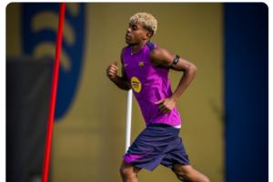 巴薩官方：亞馬爾恥骨不適，無(wú)法參與今日訓(xùn)練和比賽