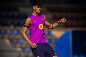 足足一年！巴薩曬伯納爾訓(xùn)練照：傷停382天，伯納爾已獲醫(yī)療許可