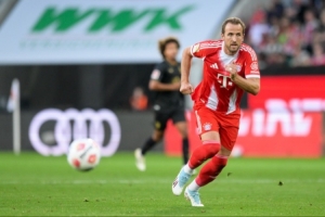 法爾克：如果本賽季凱恩助拜仁拿歐冠，也許明夏回英超沖希勒紀錄