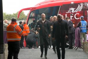 無緣首秀?多名記者：伊薩克未隨利物浦抵達(dá)伯恩利客場