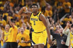 隊(duì)記：尼克斯近期邀請了托布試訓(xùn) 還在關(guān)注中鋒特雷-杰米森