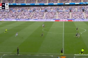 ????曼薩諾在裁判報(bào)告解釋直紅：赫伊森破壞明顯進(jìn)球機(jī)會(huì)