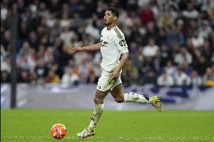 記者：貝林厄姆已進(jìn)行數(shù)周高強(qiáng)度訓(xùn)練，每天訓(xùn)練八九個(gè)小時(shí)