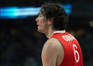 奧斯曼：最后失去了對(duì)比賽的控制 為球隊(duì)教練組所有一切感到驕傲