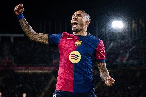 梅開二度！拉菲尼亞達成巴薩生涯100勝里程碑