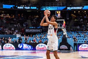 你也記一功！席爾瓦替補(bǔ)22分鐘 9中5&三分4中3貢獻(xiàn)13分4籃板