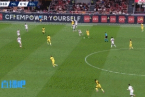 差一點！埃斯圖皮尼安扣球晃開防守兜射中柱，米蘭仍0-0博洛尼亞