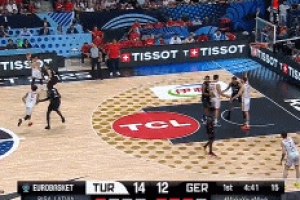 奇兵出馬？邦加先是外線三分一箭穿心 隨后補防送遮天大帽！