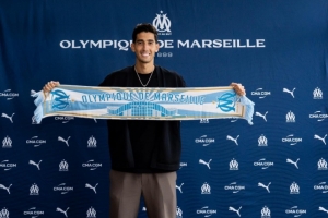 記者：馬賽后衛(wèi)阿格德頭部遭撞擊，無(wú)緣出戰(zhàn)皇馬