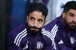 這集好像看過(guò)？?jī)?nèi)維爾：我擔(dān)心接下來(lái)幾周曼聯(lián)帥位會(huì)發(fā)生些什么