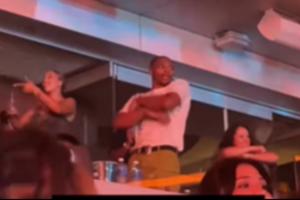 先享受假期！威少與妻子一同現(xiàn)身克里斯-布朗演唱會(huì)大秀婀娜舞姿