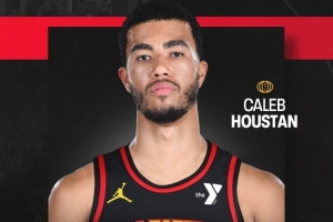 名記：休斯坦和基頓-華萊士被認(rèn)為是老鷹剩余陣容名額的最大熱門