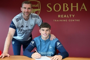 官方：阿森納為其青年隊簽下19歲的邊鋒史蒂文斯