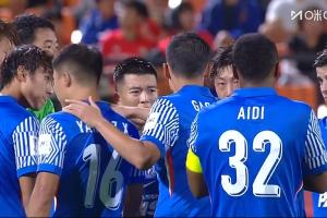 申花半場調(diào)整：隊長朱辰杰被換下，艾迪替補登場