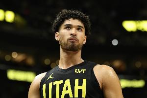 上賽季場(chǎng)均9.8分&一年合同！森林狼官方：球隊(duì)簽下前鋒朱贊