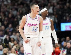 哈達威：球員應對交易流言不能心態(tài)脆弱 希羅上賽季就做得很好