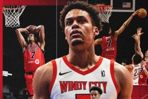 美記：籃網(wǎng)和大衛(wèi)-莫卡的合同中有8.53萬(wàn)美元保障