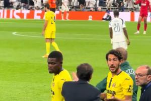 身背強奸指控！托馬斯遭熱刺主場超大噓聲問候，球迷喊“她說NO”