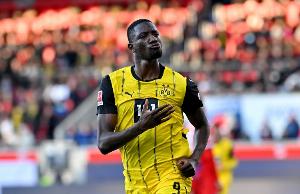 圖片報(bào)：吉拉西在多特的基薪約900萬歐，此外他還能拿各種獎(jiǎng)金