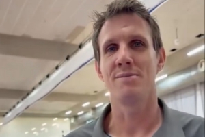 外籍訓(xùn)練師克勞福德入隊執(zhí)教的感受??一起來聽聽