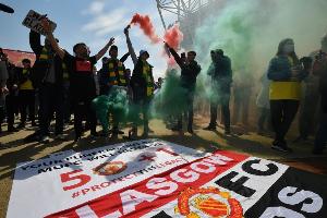 郵報(bào)：曼聯(lián)球迷計(jì)劃聯(lián)合俱樂(lè)部各球迷團(tuán)體，團(tuán)結(jié)對(duì)抗俱樂(lè)部決策