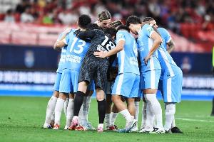 博主：河南隊今日乘高鐵前往武漢備戰(zhàn)聯(lián)賽，球隊距離保級越來越近