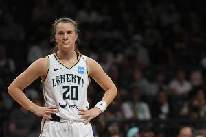 快找回準(zhǔn)星！約內(nèi)斯庫季后賽前2場三分球合計20中4 命中率僅20%