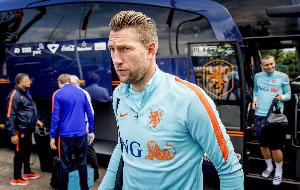 斯特克倫堡：當(dāng)年被盧西奧撞進(jìn)醫(yī)院后他沒來(lái)看望我，但斯內(nèi)德來(lái)了