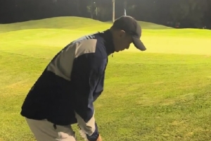 趙繼偉打高爾夫：隨手拍到一個(gè)原聲?shū)B(niǎo)切！有點(diǎn)過(guò)于興奮了