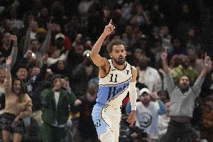 特雷-楊：貝弗利我知道你需要流量 那我就陪你玩 但就到此為止了